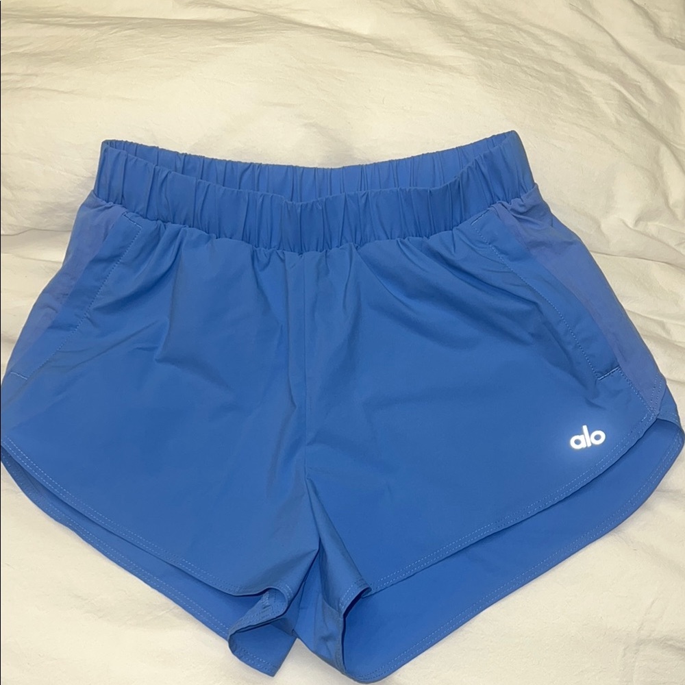 ALO Yoga Blue Athletic Shorts Lightweight Stretchy Design